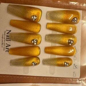 Golden Veil Nail Set – Pre-Designed Press-On‎ Glam